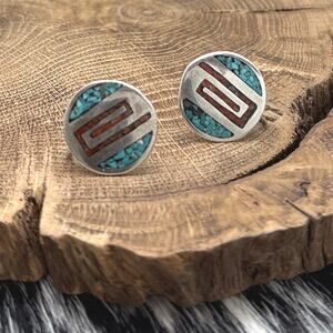 1970s Native American NAVAJO Sterling Silver Coral Turquoise Chip Inlay Earrings
